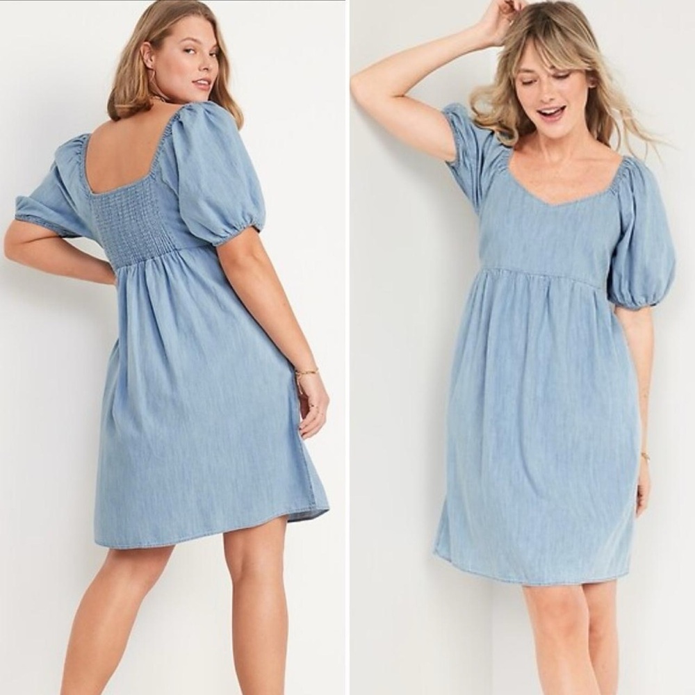 NWT Smocked Chambray All-Day Fit & Flare Dress Size Small Old Navy